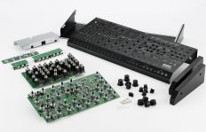 Набор для сборки синтезатора Korg MS-20 module в комплекте с секвенсором SQ1 KORG MS-20M KIT+SQ1